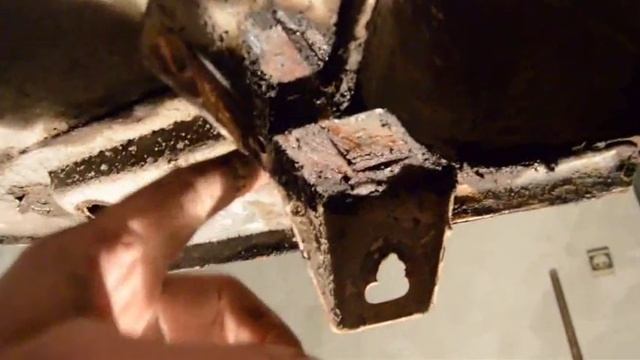 Ремонт автомобиля "Москвич-2141". 9. Начало работ с кузовом смотреть онлайн