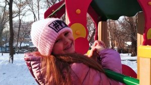 Играем в Пол это ЛАВА на детской площадке