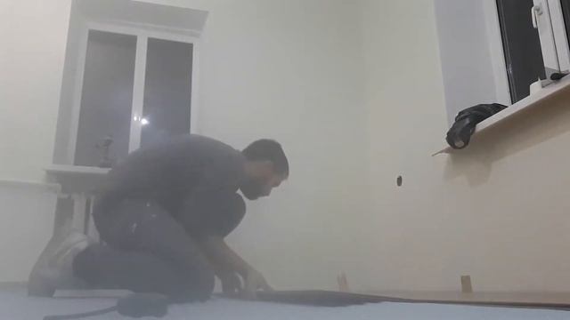 Ремонт дома своими руками , докладываю плитку, крашу стены, начинаю собирать кухню Часть 16 смотреть онлайн