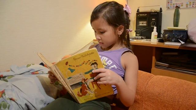 Ангелина читает Рассказ "Кровельщик" смотреть онлайн