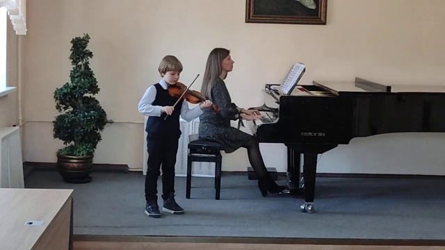 Л. Обер Тамбурин (Ober L. Tamburin) Исполняет Василий Булгаков 8 лет, 1 класс смотреть онлайн