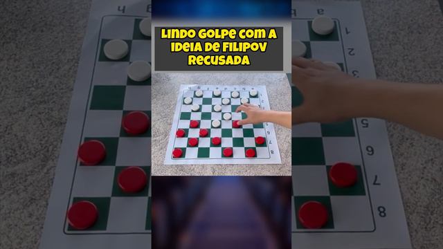 Lindo golpe com ideia da abertura central #chess #damas #checkers ￼