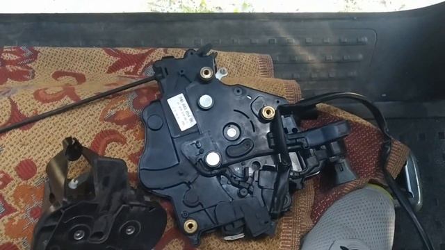 Т5 Замок правой сдвижной двери. Третий ремонт не целесообразен ЗАМЕНА!!!!!! смотреть онлайн