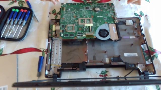 Upgrading Laptop CPU to an i7-2860QM (Make your old laptop work like new ) смотреть онлайн