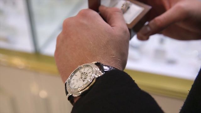 Зимняя Реклама ювелирного дома "Золото Москвы"