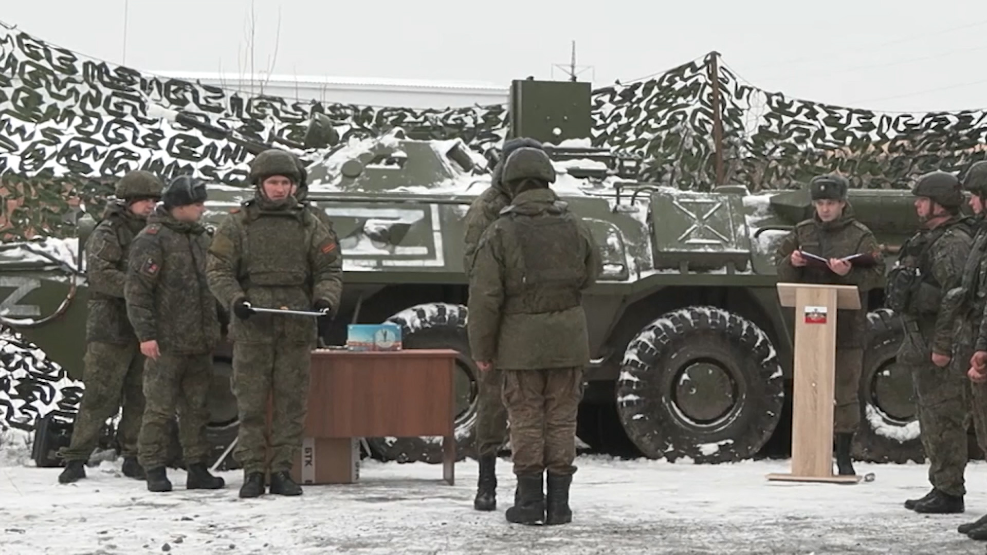 Российским военным вручили высокие награды на передовой / События на ТВЦ