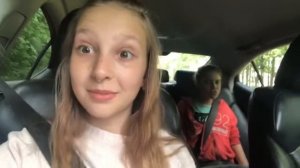 сюрприз для подруги!!! Прокалываем уши??? VLOG