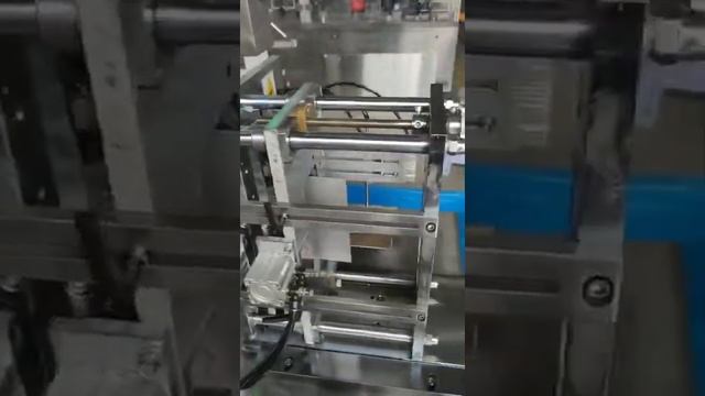 automatic 4 solders sachet single sheet wet wipes packing machine