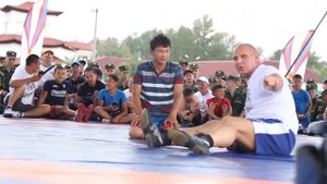 Ходить на плечах (мастер-класс от Александра Карелина)