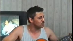 А на окне наличники, гуляй да пой станичники