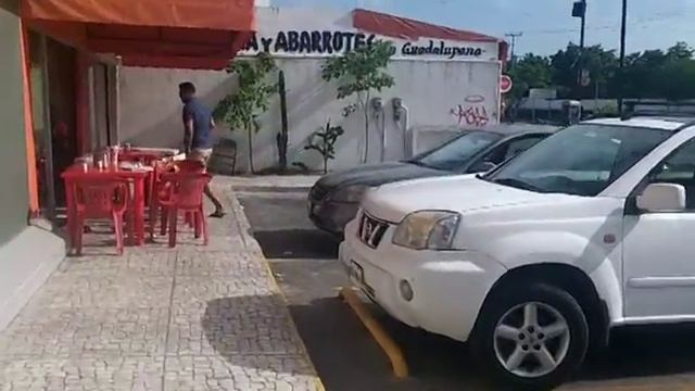 МЕКСИКА.Канкун.Незапланированное видео.Оксо, кактус,кесадийясы. смотреть онлайн