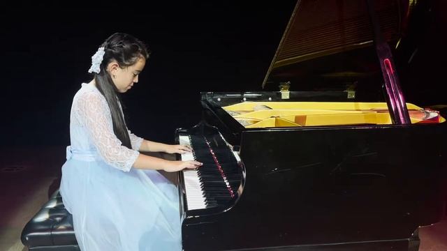 Melody Bober - Midnight Rhapsody смотреть онлайн