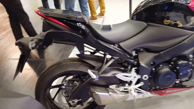 Hepco&Becker Intermot 2016 Nuove Orbit Side Cases смотреть онлайн