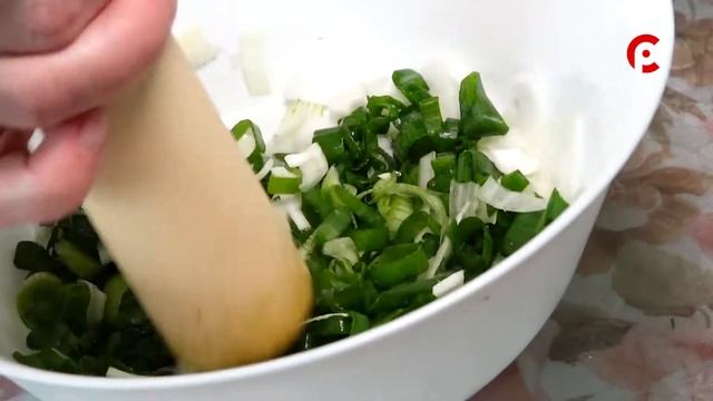 Простые рецепты 11.07.2022 Салат из зеленого лука смотреть онлайн