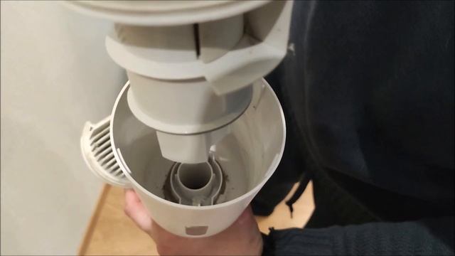 Обзор беспроводного пылесоса Xiaomi Mi Vacuum Cleaner Light, белый смотреть онлайн