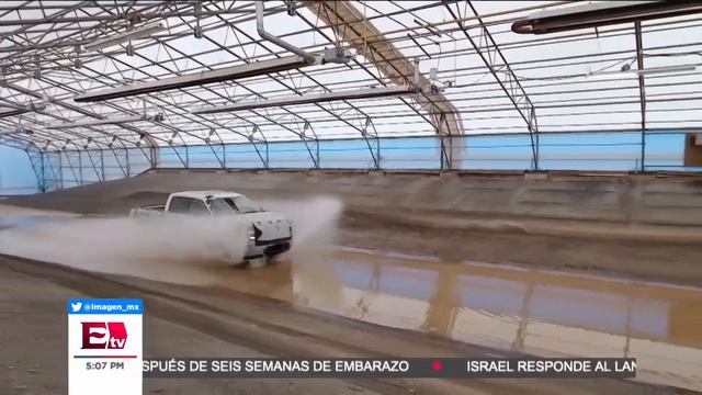 Detalles de la Ford F-150 Lightning Pick Up смотреть онлайн