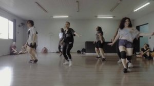 Daddy Yankee - Gasolina - Dance Choreo - Yago Tiger x Deia Custódio