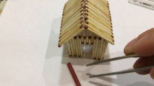 дом из спичек склеили и сожгли