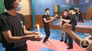 Вин Чун | Тушение свечей ударом JIk Kuen