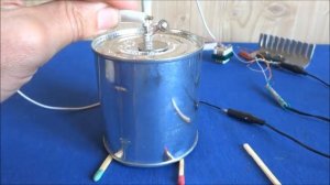 ⚒️  Как сделать звуковой динамик из консервной банки и соли.