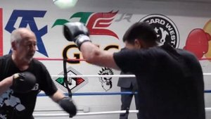 ДМИТРИЙ БИВОЛ ПРОВОДИТ ОТКРЫТУЮ ТРЕНИРОВКУ В ПОДГОТОВКЕ К БОЮ С КАНЕЛО АЛЬВАРЕСОМ