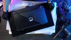 ASUS ROG SWIFT PG27AQDM [Unboxing]