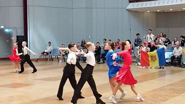 Vizitiu Vlad&Muntean Amelia GOC 2022 Juveniles 2, 8-dance Samba final смотреть онлайн
