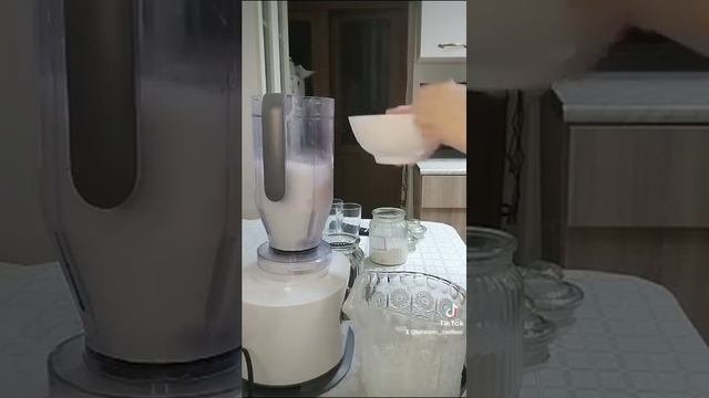 Sudlu Koktel.....молочный коктейль с шоколадом и с мороженым..