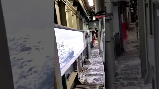Ощущения внутри корабля во время шторма на море