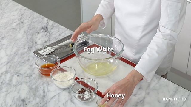 Perfect Classic Financier recipe | Detailed steps on brown butter included