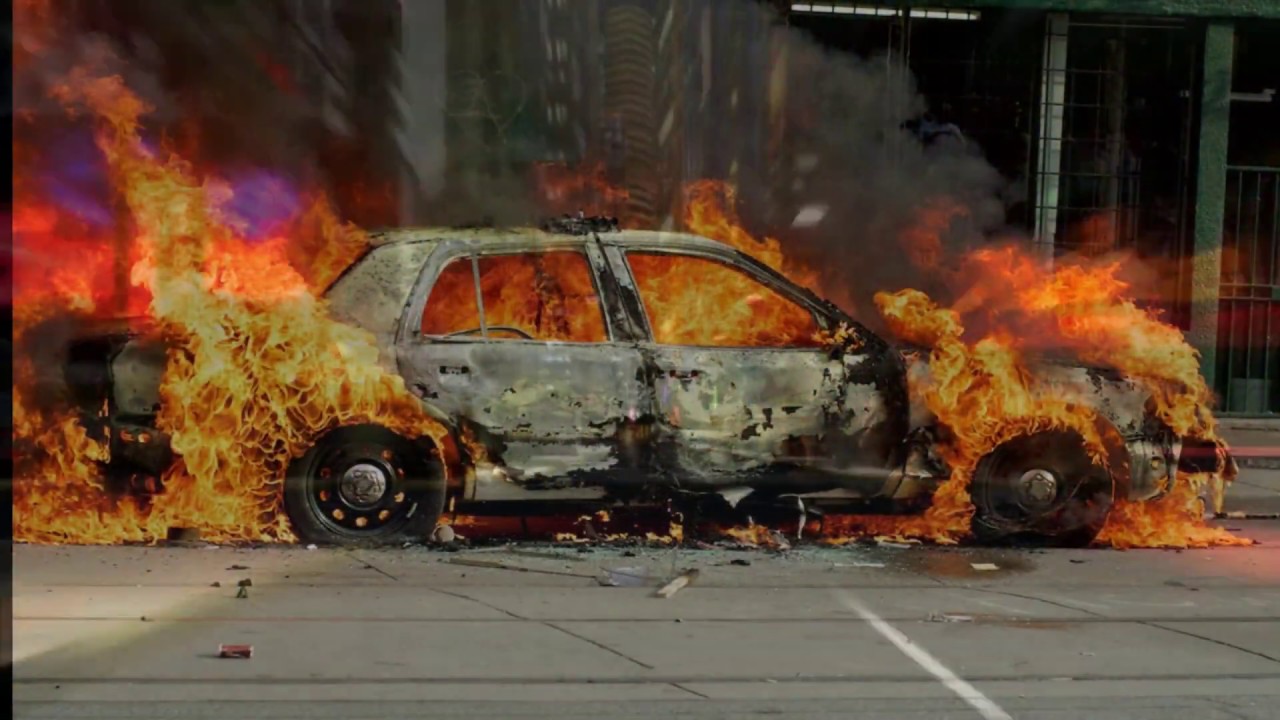 Что делать если ваш автомобиль загорелся!?