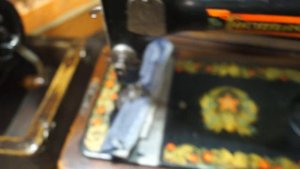 Мои старые-старые-старые швейные машины.......mp4