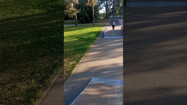 пытаемся делать трюки на самокате смотреть онлайн