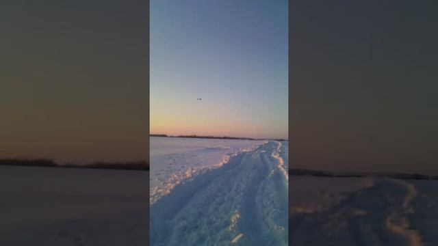 летаем. простите за кривую съемку смотреть онлайн