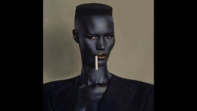 Grace Jones I've Seen That Face Before (Libertango) Long Version Instrumental смотреть онлайн