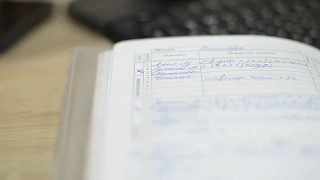 Социальный ролик «Как влияют компьютерные игры и современные гаджеты на успеваемость учеников» смотреть онлайн