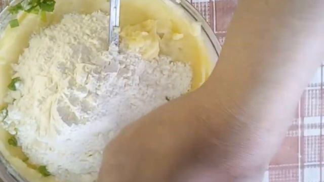 Картофельные ватрушки с мясной начинкой. Очень вкусные на завтрак и на ужин.