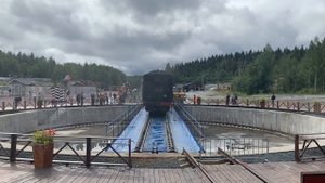 Путешествие на ретро поезде в горный парк Рускеала