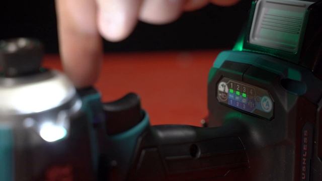 Обзор аккумуляторного ударного шуруповерта Makita TD001GZ смотреть онлайн