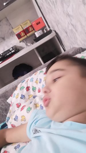 мой самый 1 стрим, мальчик или девочка, не важно, подключитесь, пожалуйста.