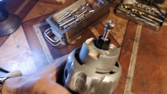 Мощный гравер из ручного фрезера смотреть онлайн