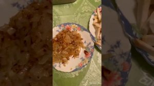 Жареный сельдерей с луком . Вкуснее картошки . Вкус как картошка только полезнее в миллион раз