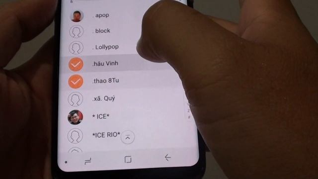 Samsung Galaxy S8: How to Delete Old Contacts смотреть онлайн