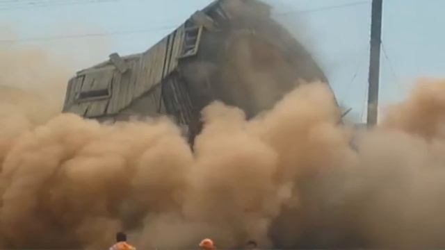 Разрушение башни смотреть онлайн