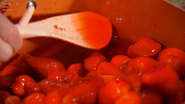 Клубника в собственном соку на зиму! Варенье простой рецепт заготовки!