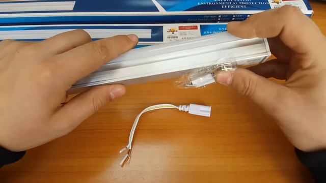 Обзор лампы светодиодной Т5 18 и 9w смотреть онлайн