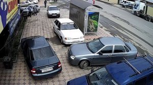 HiWatch DS-N201 День Авто Люди