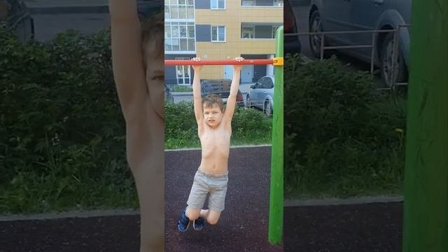 Подтягивания в 6 лет . Рекорд