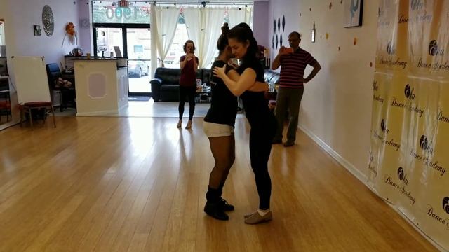KIZOMBA workshop for begginers смотреть онлайн