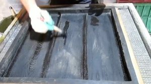 Залил плитку в резиновую форму